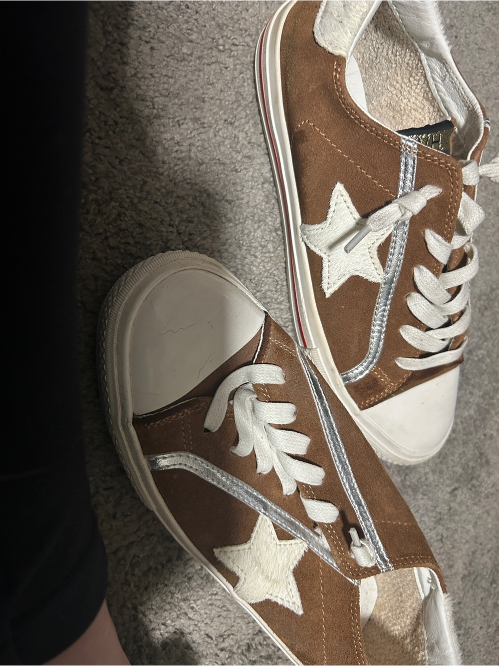 Vintage Havana Brown and White Star Accent Sneakers